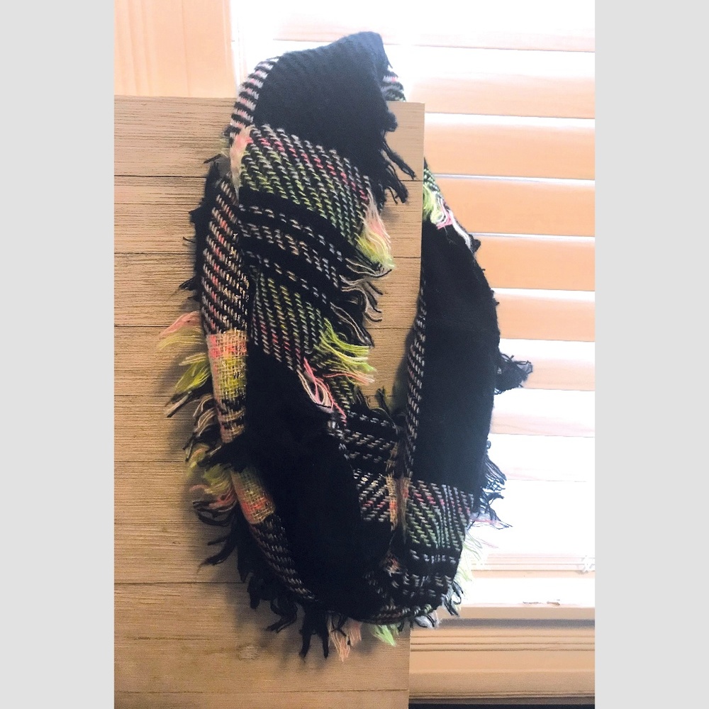 Flannel Pattern Fringe Infinity Scarf